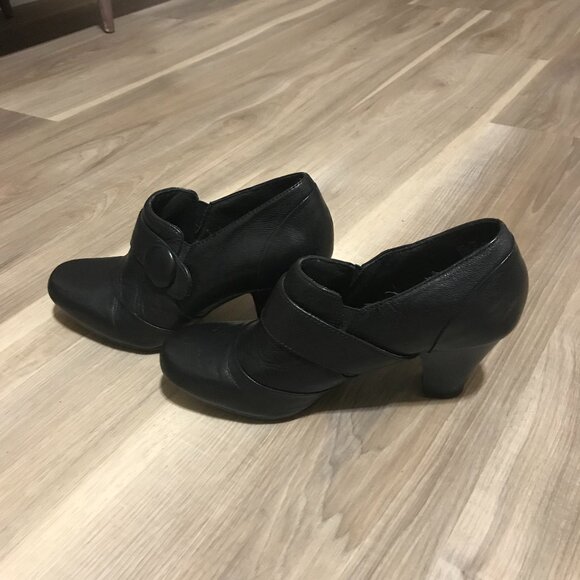 Clarks Ladies Black Leather Shoes Size 7 - Picture 4 of 6